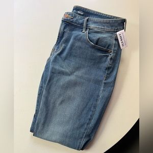 Old navy mid-rise power slim straight jeans